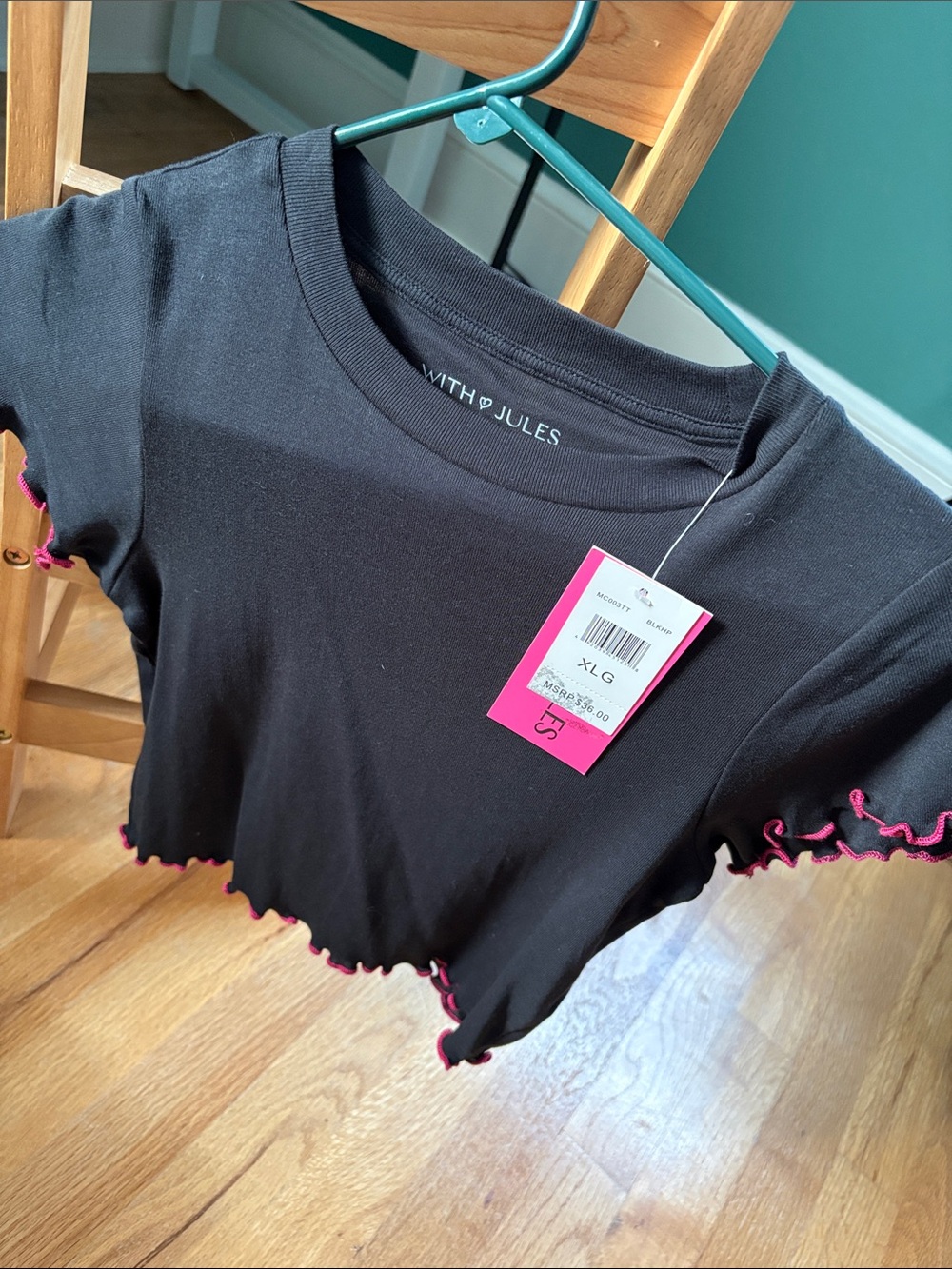 Black Short-Sleeve Lettuce-Edge Crop Top with Pink Trim